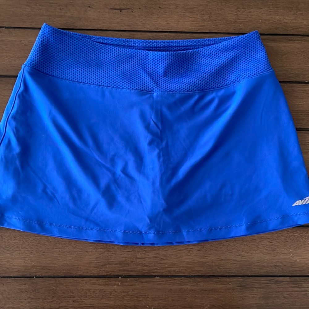 Tennis shirt. Euc